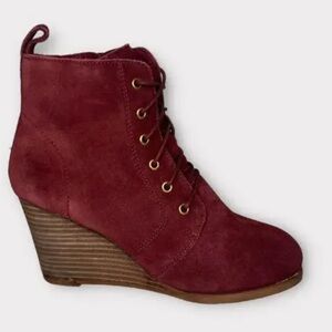 NWOB Diba Blake Burgundy Suede Bootie Sz 8.5